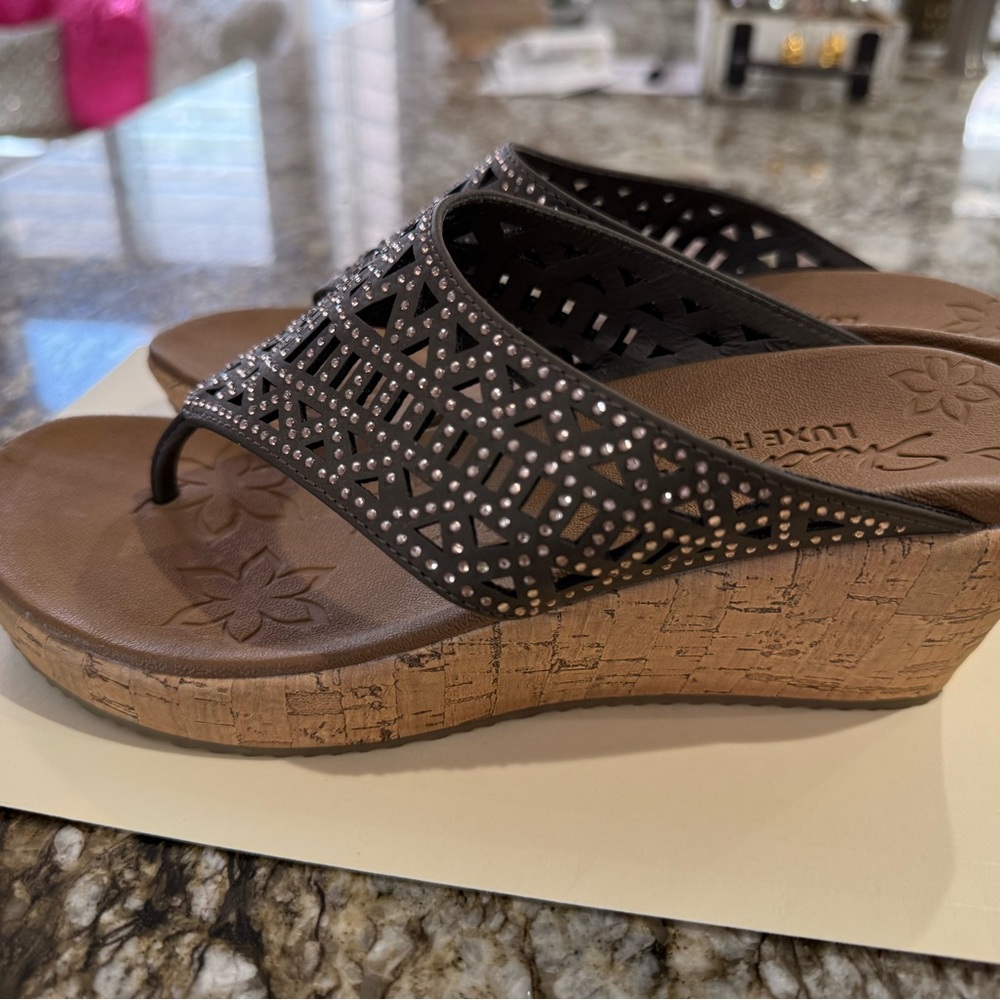 SKECHERS Beverlee jewel studded wedge sandals size 7. Luxe foam cork heel. - Picture 3 of 6